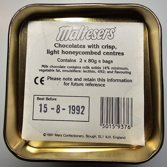 Vintage Maltesers Chocolates Red Metal Coin Bank - Picture 12 of 14